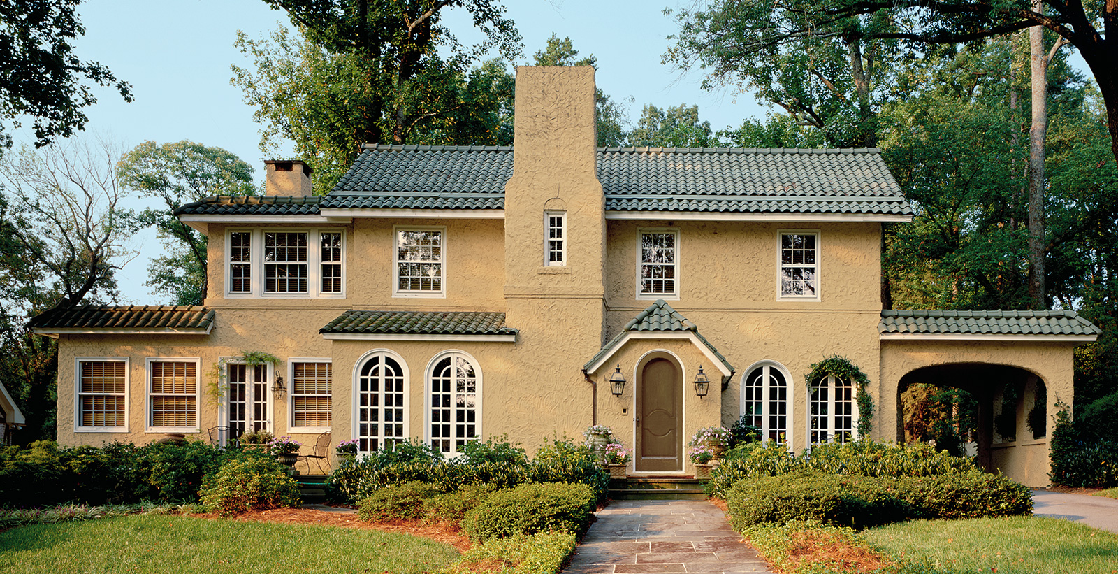 mediterranean stucco house colors